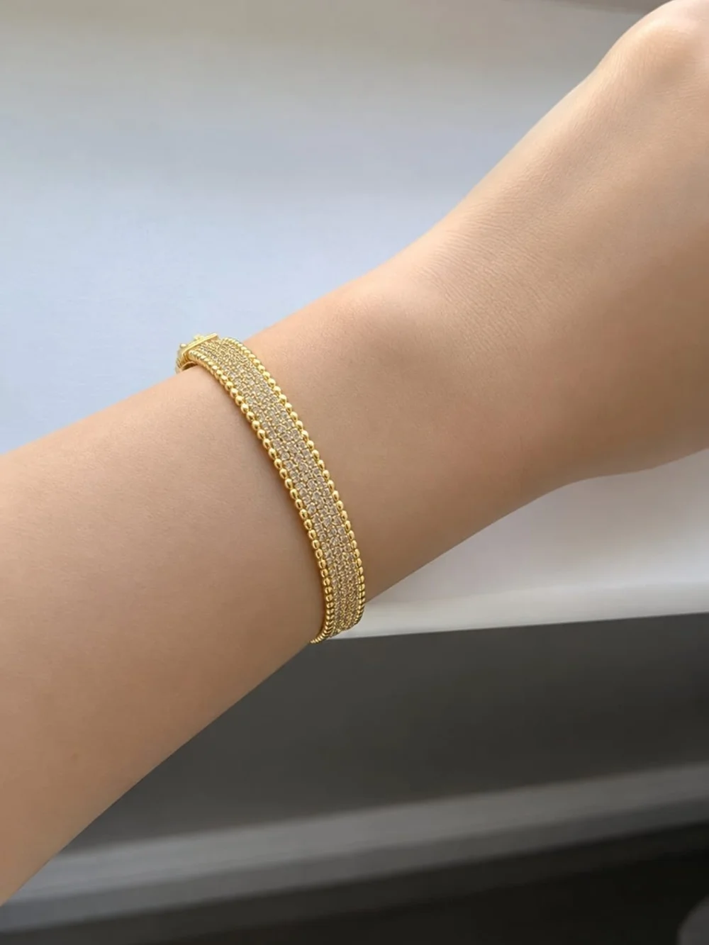 Elegant Gold Crystal Pavé Bangle Bracelet